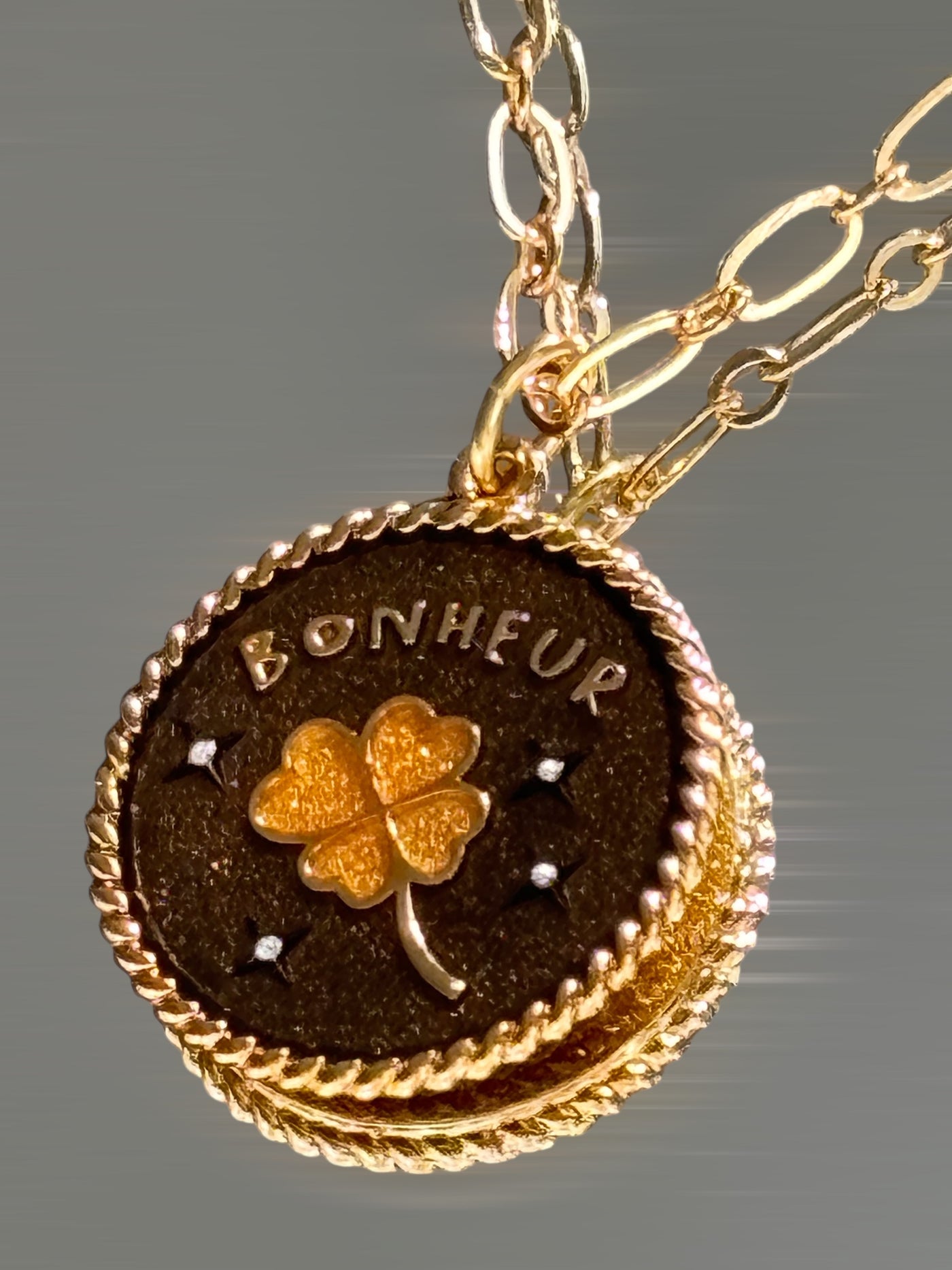 Collier Médaille Bonheur Brown Gold