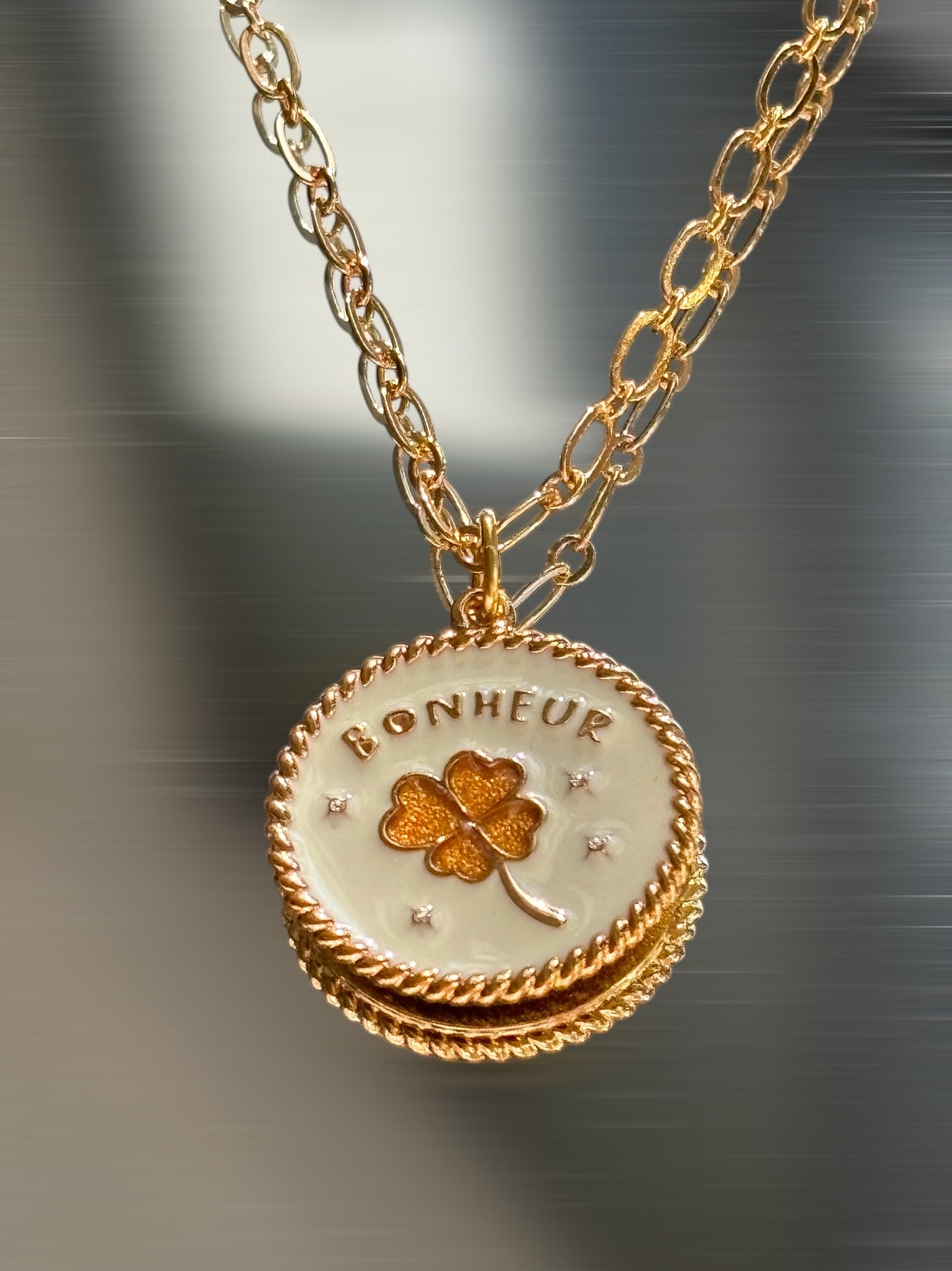 Collier Médaille Bonheur Ivory Gold