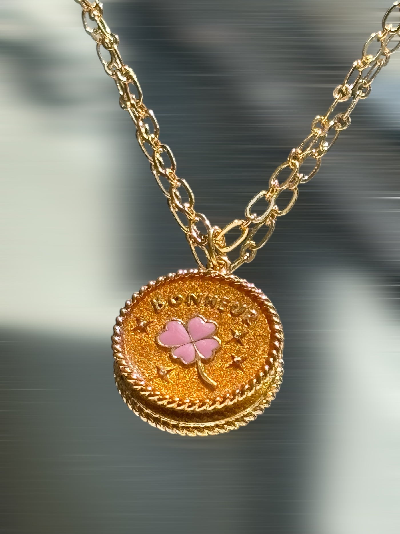 Collier Médaille Bonheur Goldy Pink