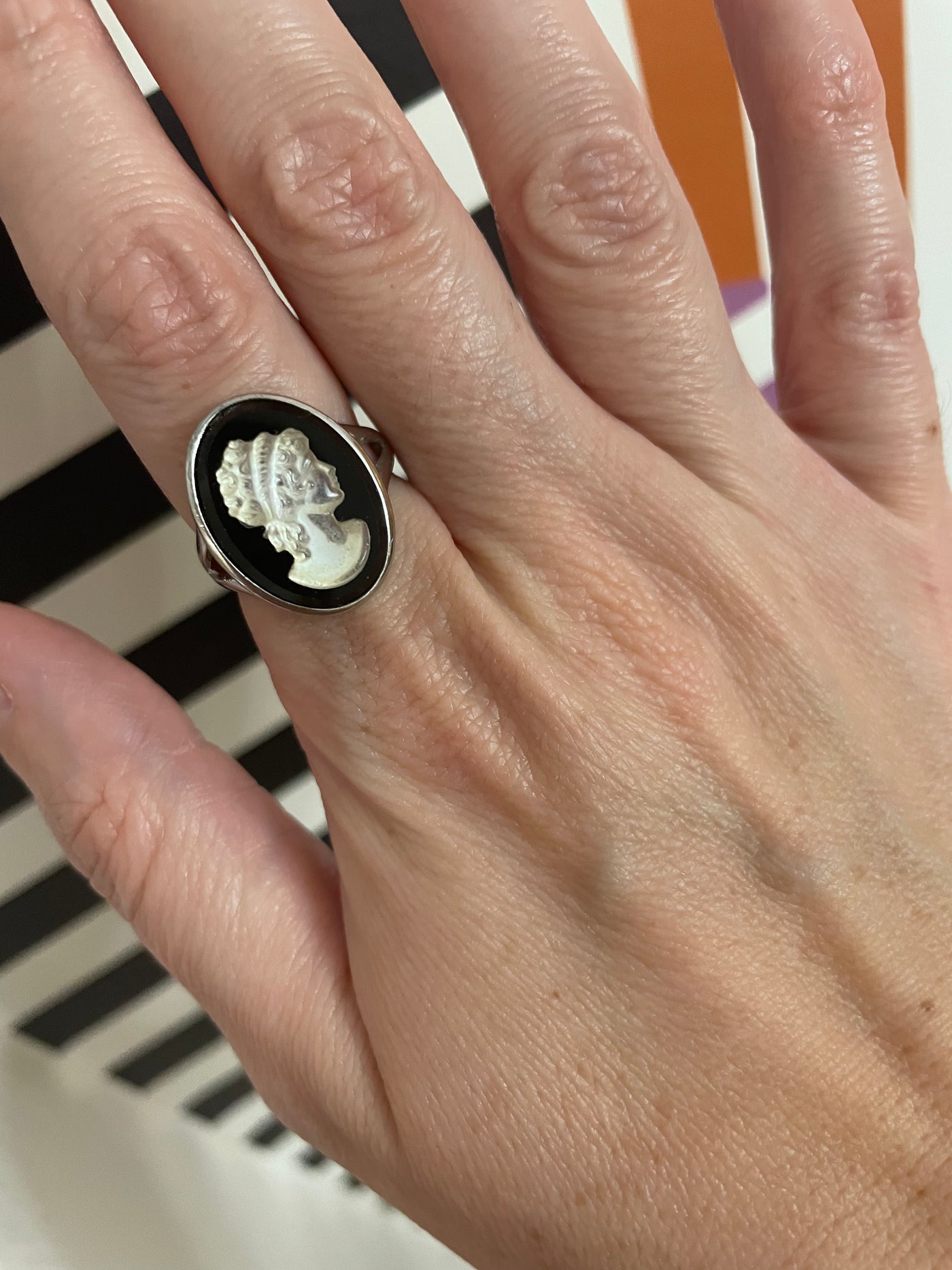 Bague camée noir best sale