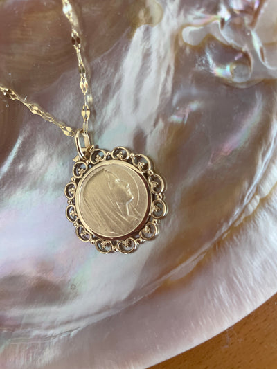 Collier Madone