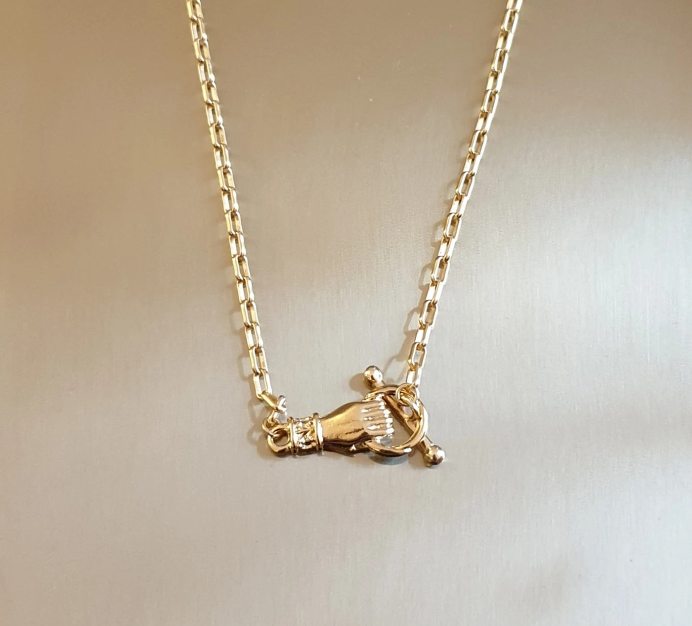 Collier Gold Hand